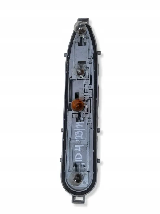 CVT891 Insert Phare Arrière Droit Peugeot 307 image 2