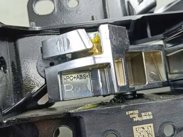 Poignée intérieure arrière Jeep Grand Wagoneer 2022 07292022 image 5