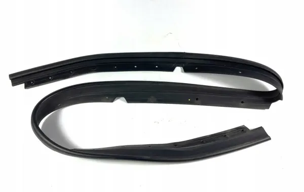 RAM 1500 motorkapdichting OEM 68291626AB 2019-2026 image 2
