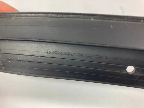 RAM 1500 motorkapdichting OEM 68291626AB 2019-2026 image 6