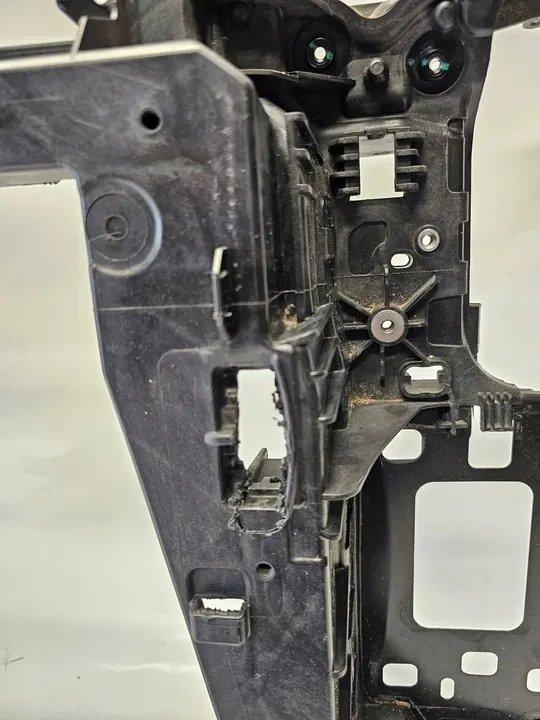 Audi Q3 83A Frontverstärkung 83A805594H image 4