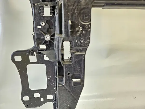 Audi Q3 83A Frontverstärkung 83A805594H image 5