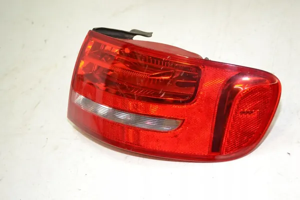 AUDI A4 B8 LIFT SEDAN LUZ TRASERA DERECHA LED image 4