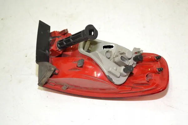 AUDI A4 B8 LIFT SEDAN LUZ TRASERA DERECHA LED image 7