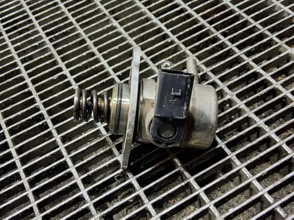 OEM 05E127027 Högtrycksbränslepump för Seat Ateca image 2
