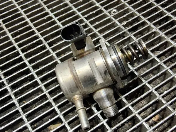 OEM 05E127027 Högtrycksbränslepump för Seat Ateca image 4