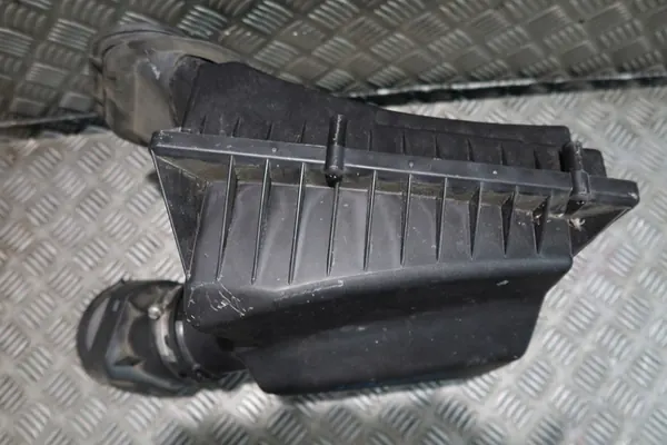 Ilmansuodattimen kotelo alhaalla Opel Zafira C 1.6 CDTI image 4