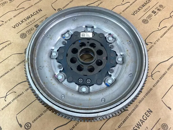 Volante Duplo VW Audi LUK 05L105266J image 3