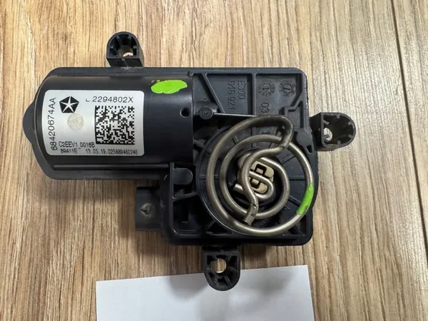 Actionneur d'échappement actif Dodge Challenger Charger SRT 2015+ image 4