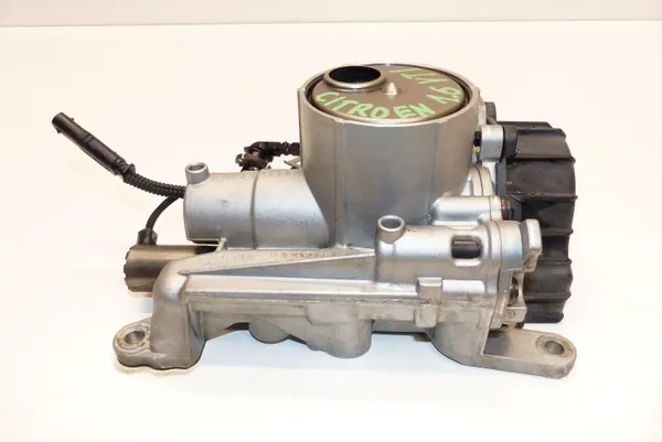 Pompe à huile OEM V764737680 pour moteur 1.6 VTI image 3