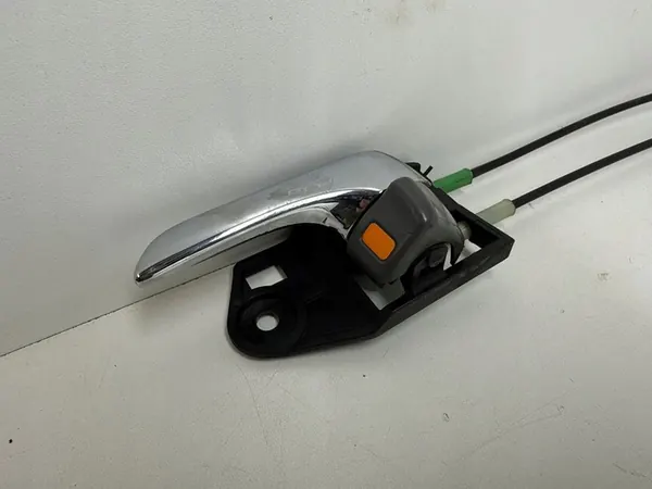 Dörrlås Coupé 2007 Toyota Solara 69040AA060 image 4