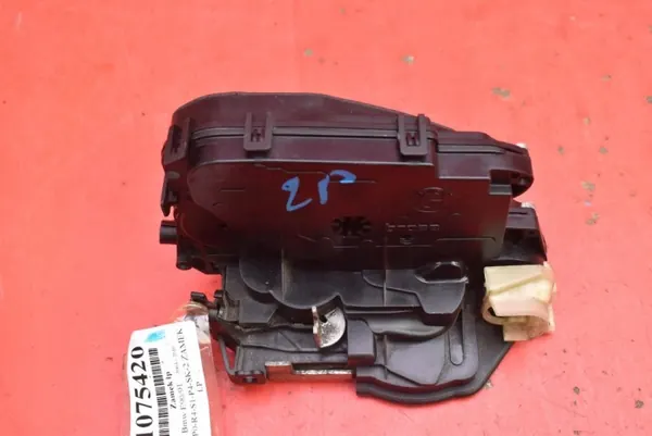 Left Front Door Lock BMW E90 Sedan 04-10 OEM 7059967 image 2