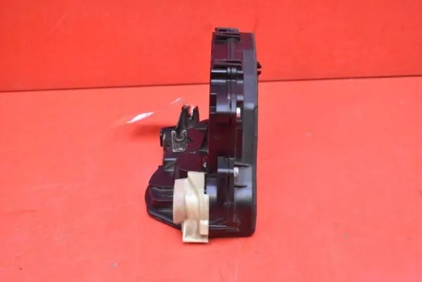 Left Front Door Lock BMW E90 Sedan 04-10 OEM 7059967 image 4