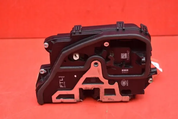 Left Front Door Lock BMW E90 Sedan 04-10 OEM 7059967 image 5
