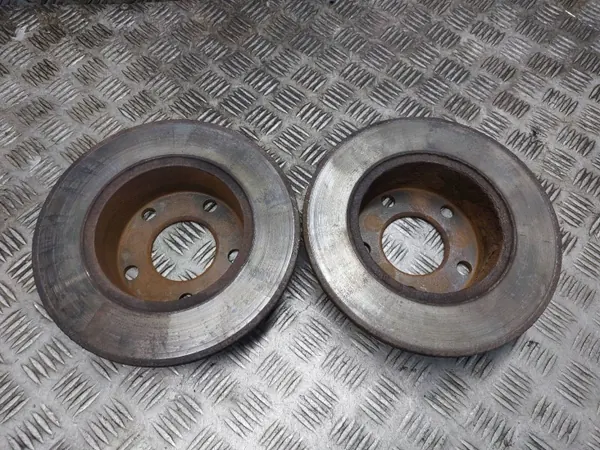 Jarrurattaat + Palat + Puristimet Taka OEM TYŁ image 5