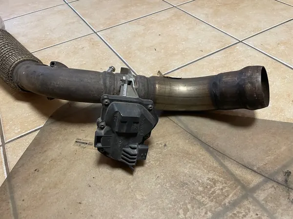 VITO W447 1.6 dci Exhaust Pipe A4474903381 image 5