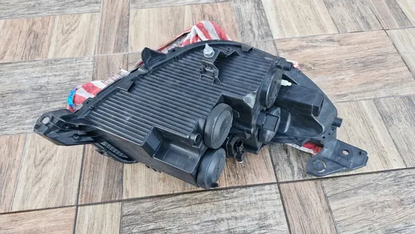 Linker Voorlicht Peugeot 208 II OEM 9823194080 image 5