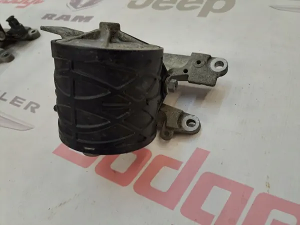 OEM 68356659AD Mopar Ram-Vibrationsdämpare image 2