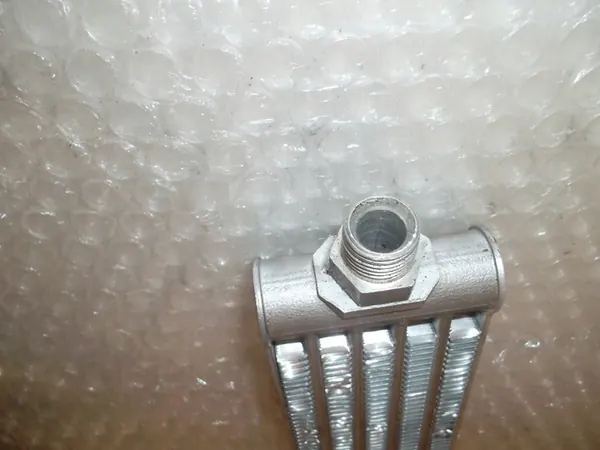 OLIEKOELER MERCEDES VITO 639 A6395010501 image 4