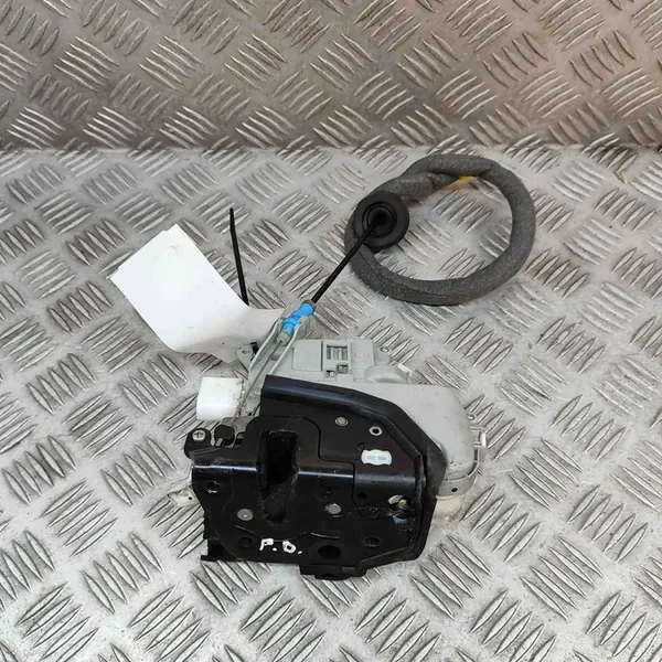 Höger framdörrslås Audi Q3 8U 2016 image 3