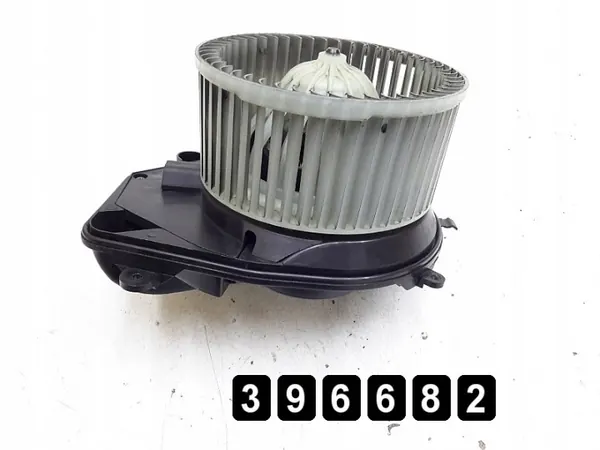 VW Passat Verwarmingsventilator OEM TG26 - Gebruikt image 3