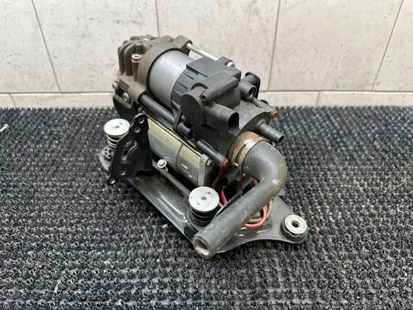 Pneumatic Suspension Compressor BMW 7 G11 G12 SOM10656 image 4