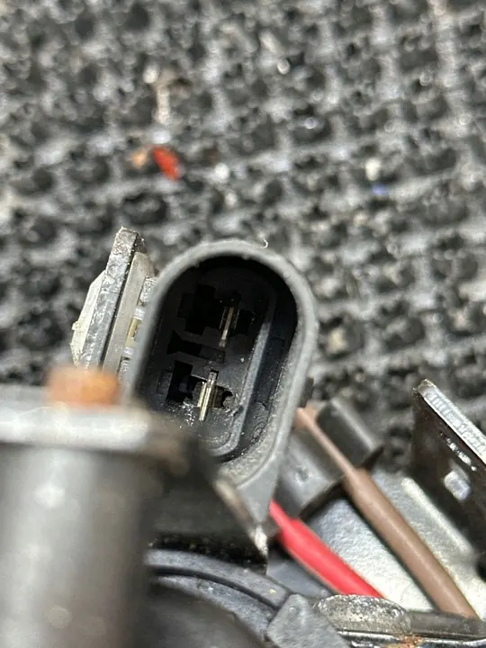 Pneumatic Suspension Compressor BMW 7 G11 G12 SOM10656 image 5