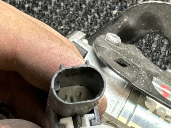 Pneumatic Suspension Compressor BMW 7 G11 G12 SOM10656 image 6