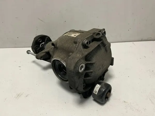Achterdifferentieel BMW 5 G30 G31 G38 8632067 image 2