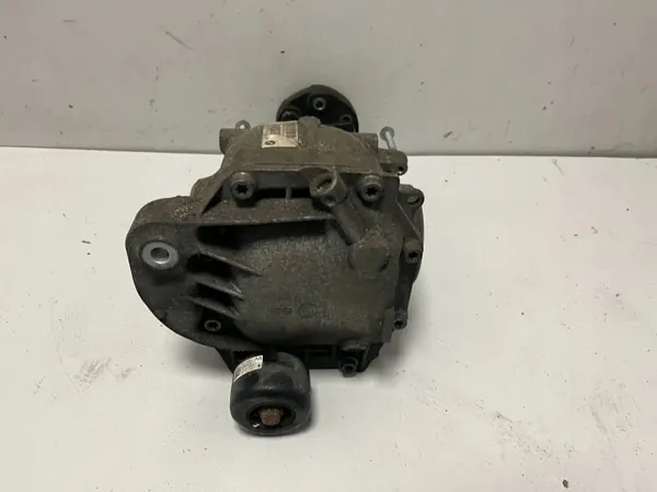 Achterdifferentieel BMW 5 G30 G31 G38 8632067 image 4