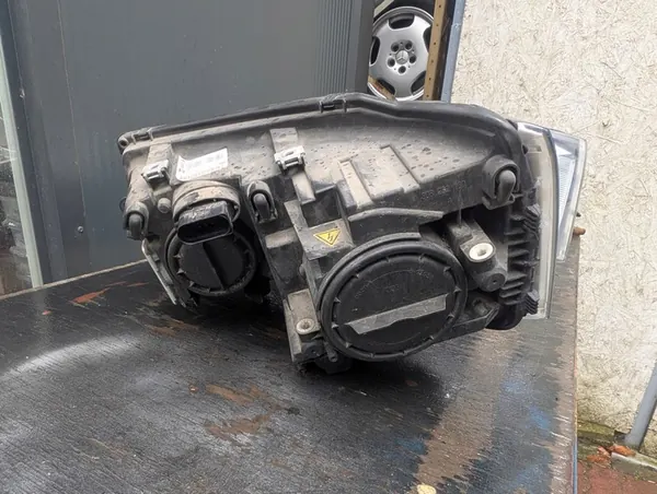 Faróis Bi-Xenon VW T5 Lift 7E5941015C image 5