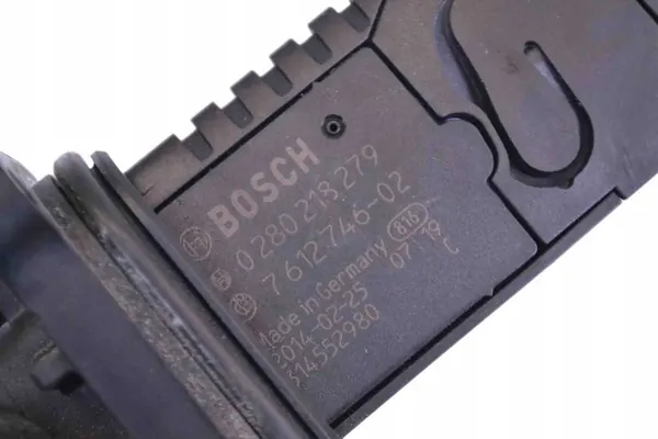 BMW 4 F32 F33 2015 Luftmassenmesser MAF OEM image 5