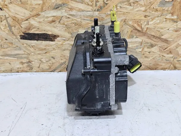 IVECO STRALIS HI-WAY - POMPE ADBLUE OEM 05043818680 image 4