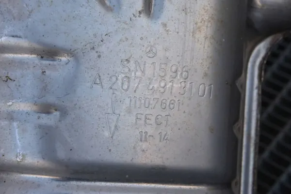 Mercedes-Benz OEM A2074913101 Rechter Achterdemper image 5
