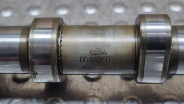 Árbol de levas admisión OEM 06DAN 2.0 FSI 150CV image 6