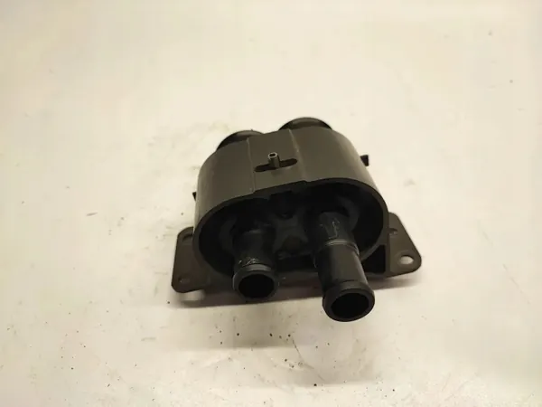 Tesla värmekärnventil OEM 100311700H - Begagnad image 2