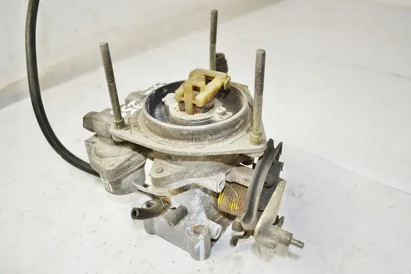Carburateur Renault OEM 8679E 01891 3684 - Occasion image 2