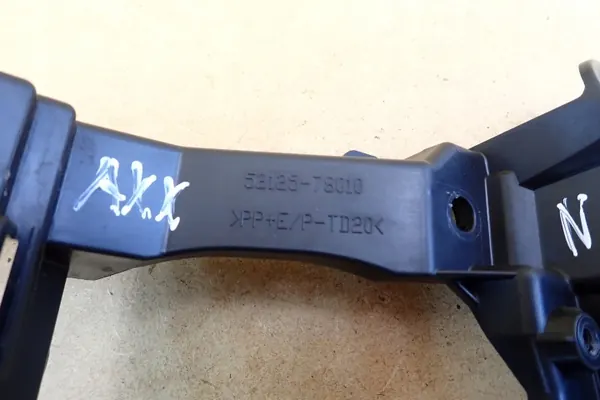 OEM 5212578010 Halogenfäste Höger Fram Lexus NX II image 6
