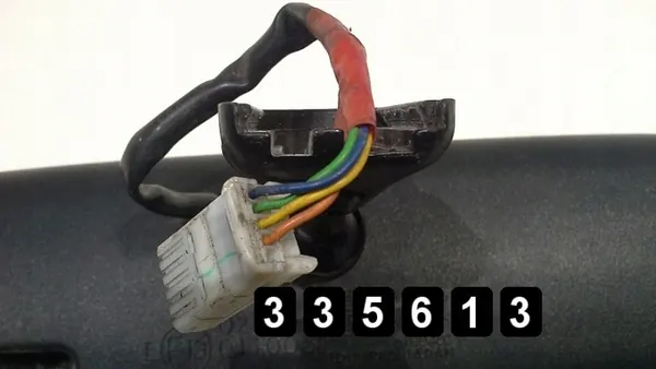 Lexus LS Taustapeili OEM AM-335613 - Käytetty image 3