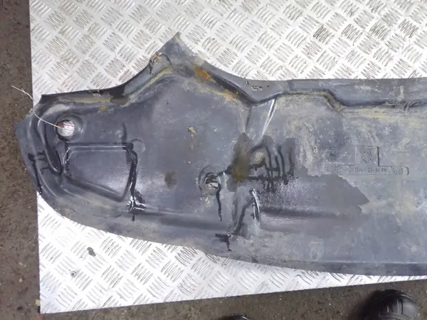 Mercedes-Benz E W211 voorbumperkap OEM N151110 image 4