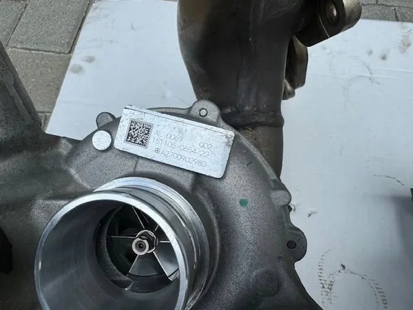 Turbo para Mercedes GLA CLA A2700901880 A2700902980 image 3