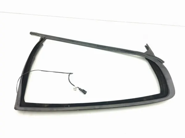 Maserati Quattroporte 2005 achterdeur raamrubber OEM AMD206967 image 4