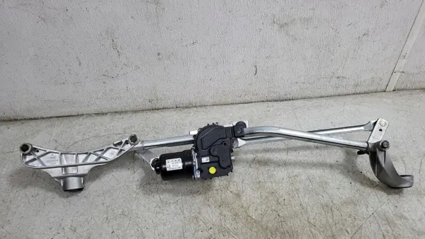 Mercedes vindrutetorkarmekanism OEM A1679063300 - Begagnad image 2