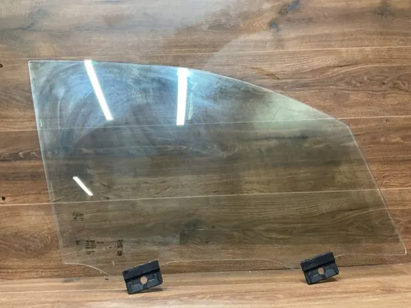 Cristal puerta delantera derecha OEM 9Y0845022D Porsche Cayenne image 3