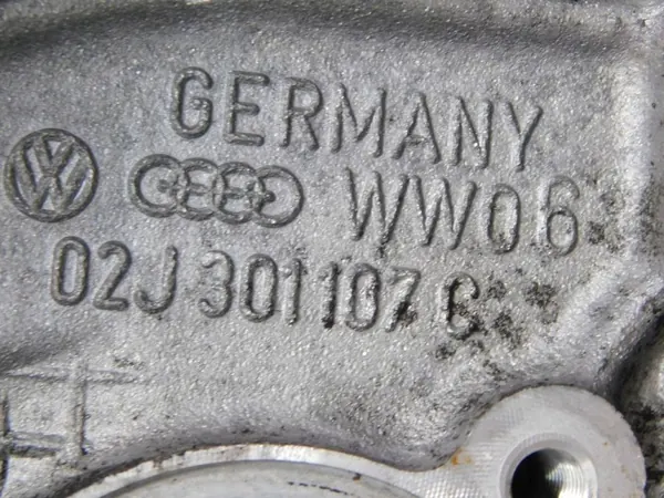 Cárter da caixa OEM 02J301107C para VW 1.9 TDI image 3