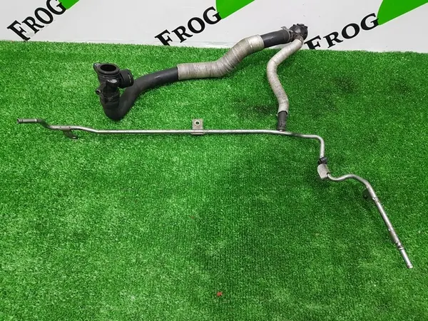 Audi Q3 2.0 TFSI Vesiputkisarja 06j121075f image 5