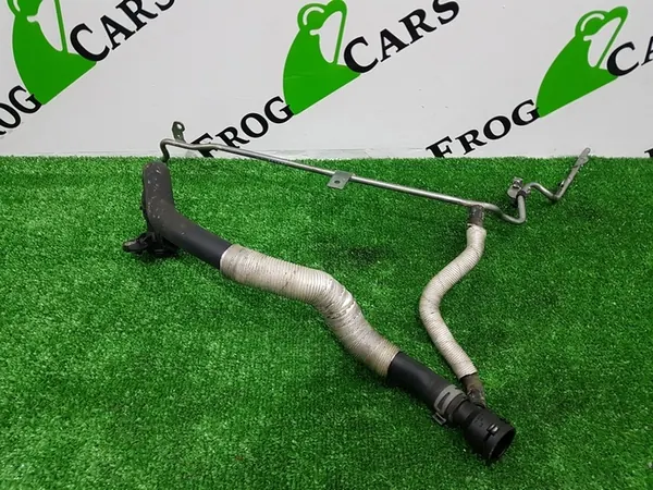 Audi Q3 2.0 TFSI Vesiputkisarja 06j121075f image 8