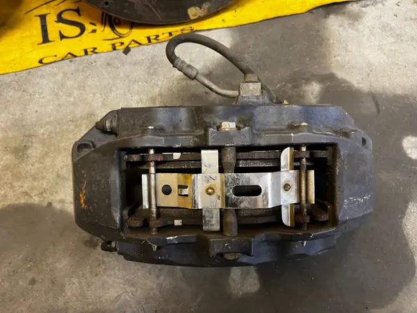 Discos e pinças de travão dianteiros OEM 2B294AT28A para Ford Mustang image 10
