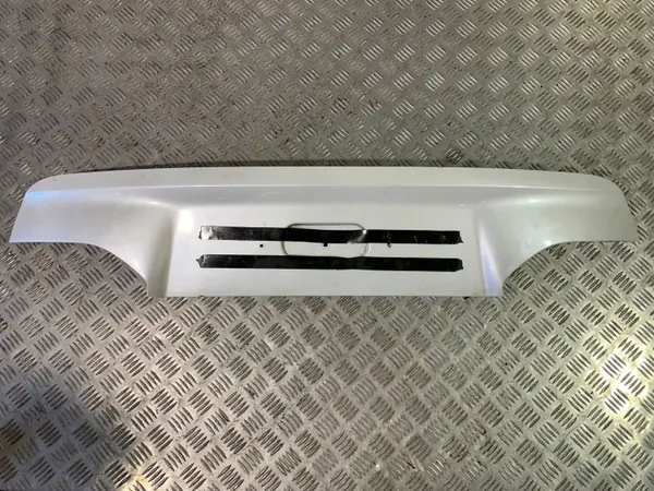 BMW OE 7379945 Achterklepspoiler - Gebruikt image 2