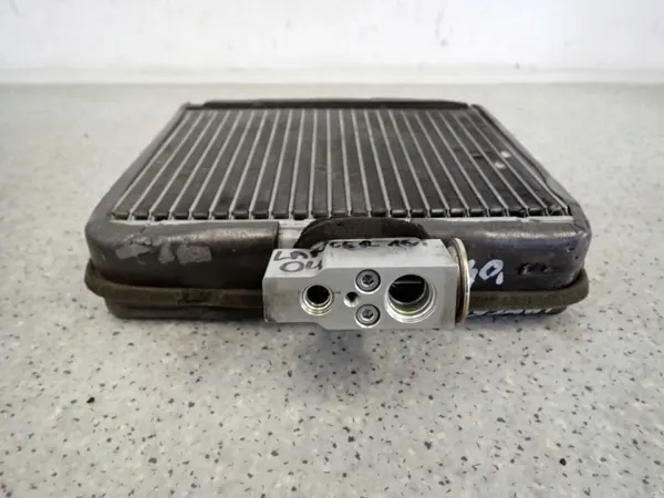 Condenseur AC Mitsubishi Lancer CS 03-07 Pièce OEM image 4